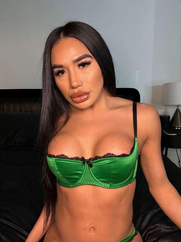 Are you down for a quickie with me baby? 😈💦🙈🍆🥰😘😘