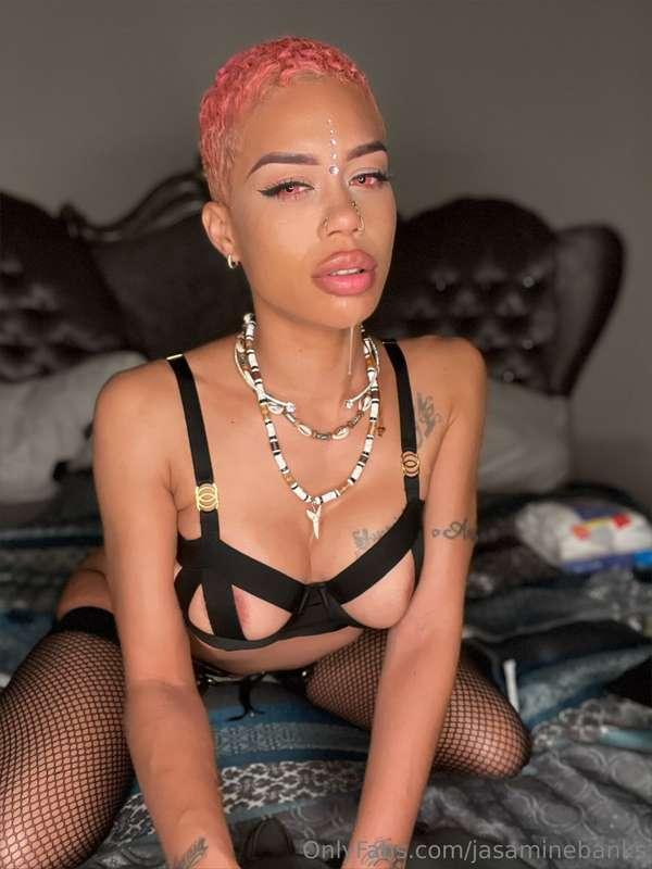 how sloppy is too sloppy daddy? 💦