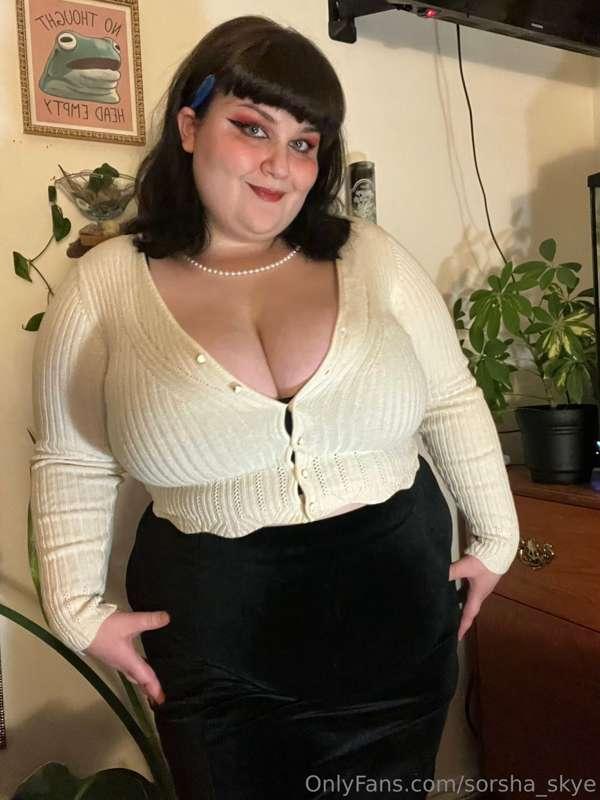 Another round of undress the office slut