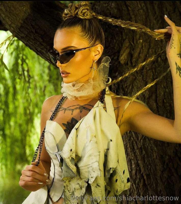 **GODDESS**