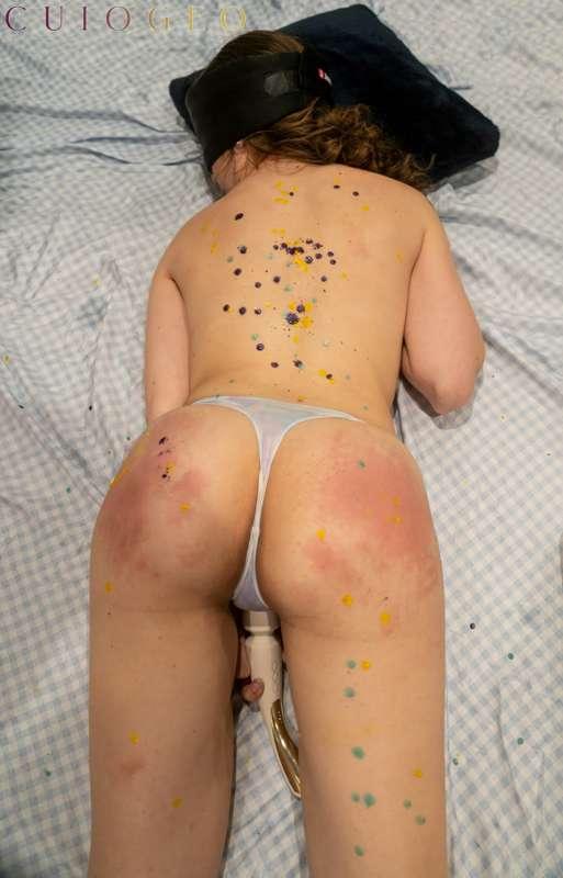 Alli D4: Bruised cheeks and first foray into wax play, it wa..