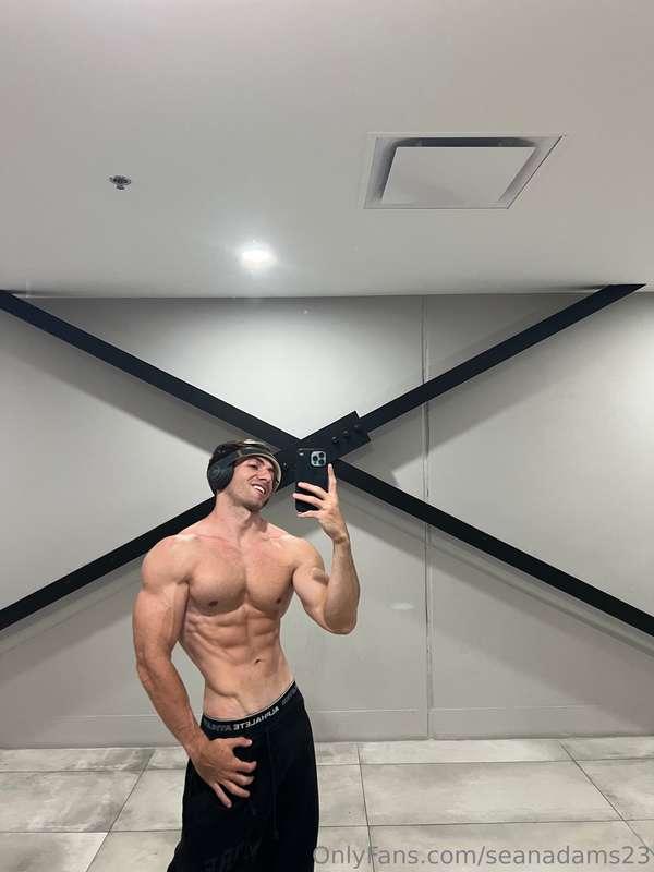 seanadams23 image #0