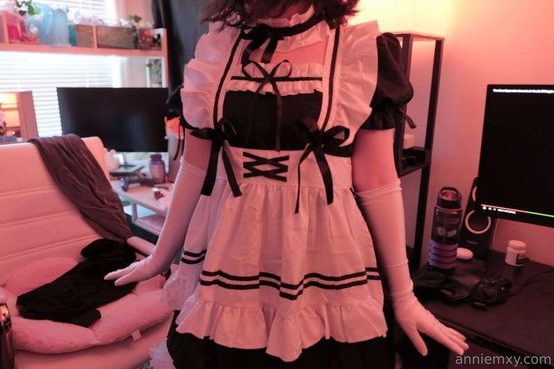 Somebody nice bought me a cute outfit, do i make a good maid..