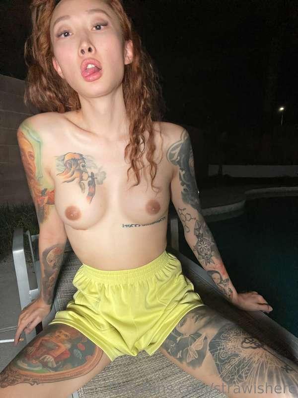 strawishere image #2