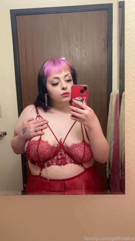 undress me (; 

#lingerie #bbw #goth #emo #tattoos #piercings #fyp