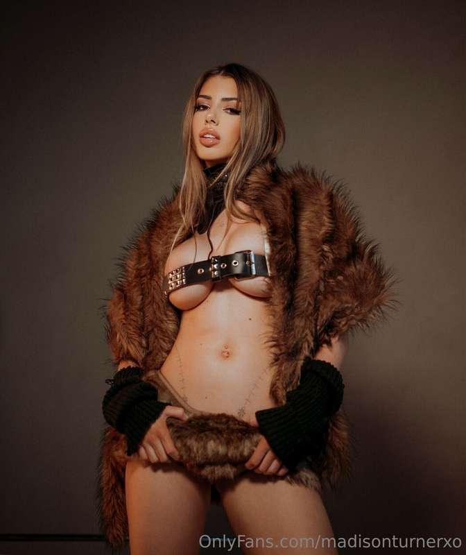 Think you can keep up with how kinky she can get too? Fuck a..