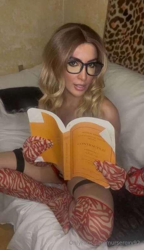 This lawyer can get u off in more ways than one. Cum play w ..