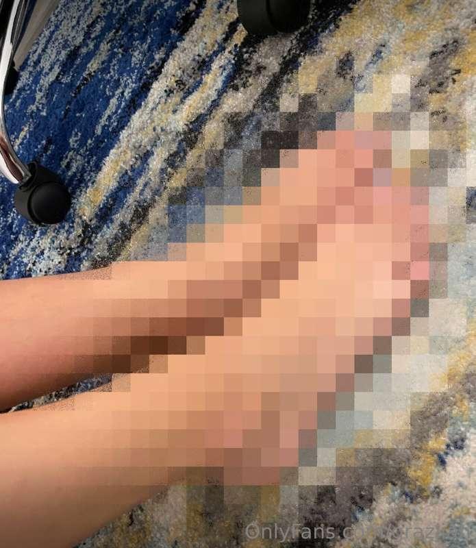 Ask for the ***satisfying fetish*** if foot jobs are your th..