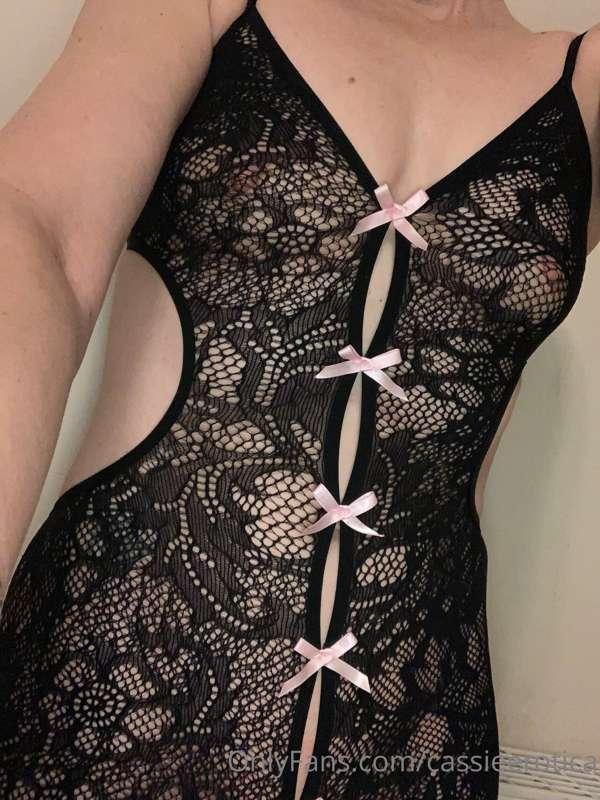 H is for horny. Are you feeling horny? I am 😈😈 message me if..