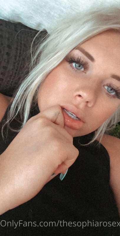 Thinking about cock.. SEND ME COCK PICS 🔥🤭