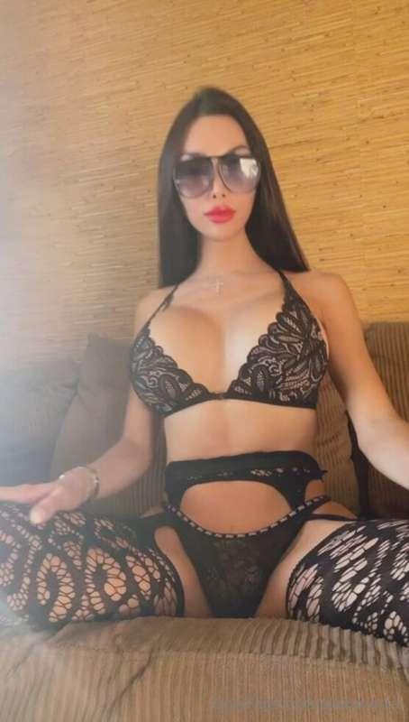 Feeling playful like me tonight?😏💦