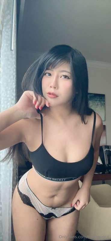 do you like me casual or more dolled up?