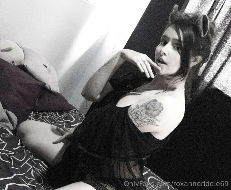 Meow!!!! My p*ssy miss you