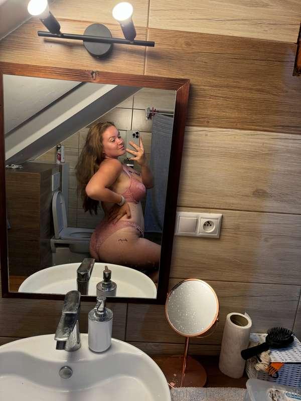 Lust at first sight? 😉 Join my VIP page😈 @loryvip 