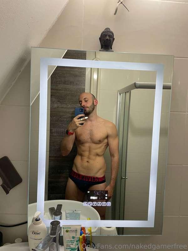 BIRTHDAY WEEK 🥳🎉 https://onlyfans.com/nakedgamervip