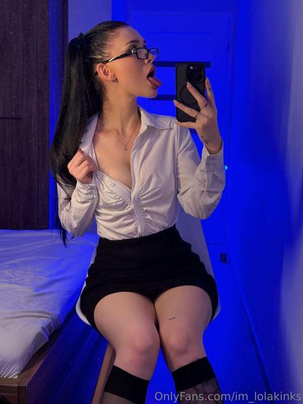 im_lolakinks image #1