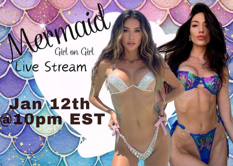 We are back for a champagne shower, oil/wax, strap-on show 😈..