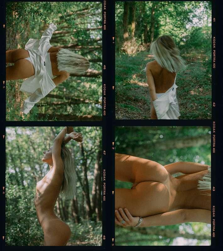 📸