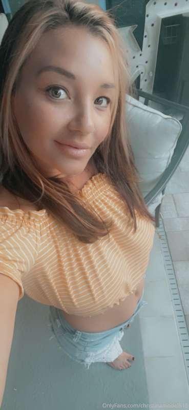 Happy Sunday lovelies 😘😘...just dropping in to wish you a gr..