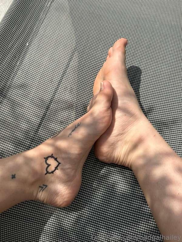 rate the new tats on my foot