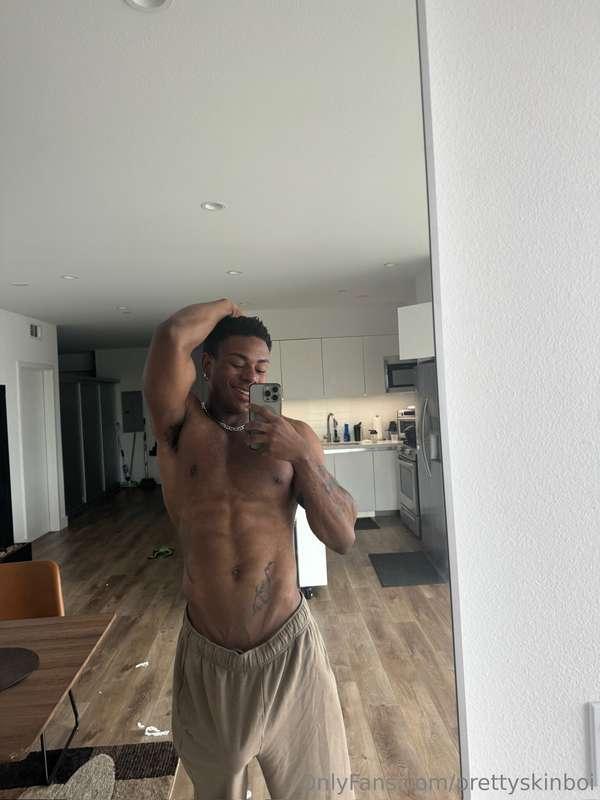 prettyskinboi main image