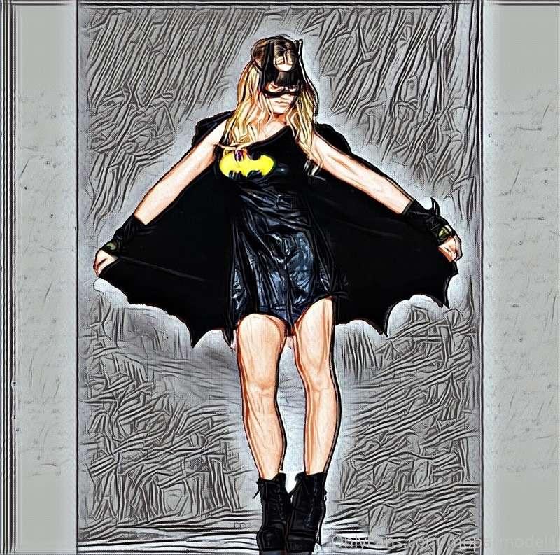 Batman Tushy Tuesday 🦇