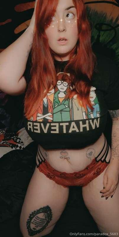 Happy Friday! 💋
Have a few lewd pictures in this set and a 2..