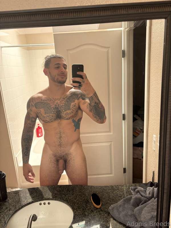 Ok chat, I’m gonna start doing FREE LIVE SHOWS every Sunday!..