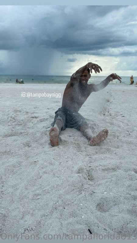 I need the beach in my life …I always was better there 🙇🏽‍♂️..