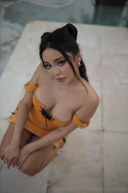 Please use me like a toy 😍😫