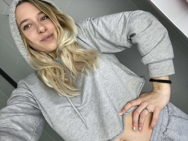samanthaflairofficial image #15