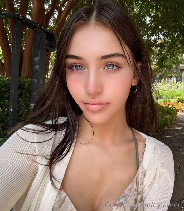 Your new American crush justsigned up to OF!@kaitlingrace 😍✨..