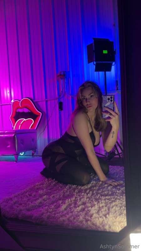 are you in the mood to play with me? 🔥