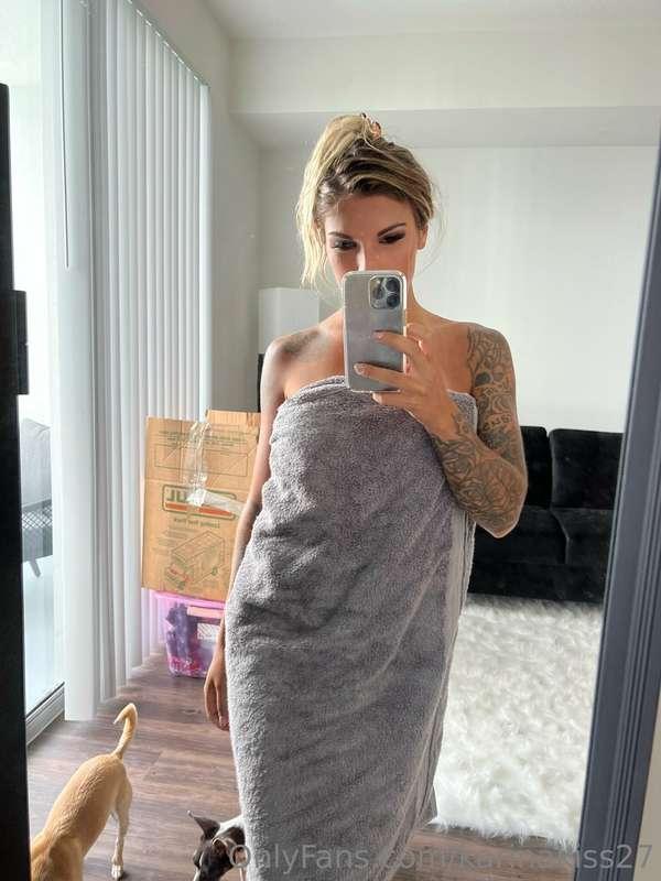 Fresh off the shower💦