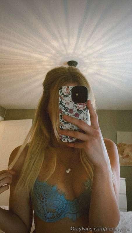 My new instagram account: @ mandylexiii🌙💜 (Link in bio)