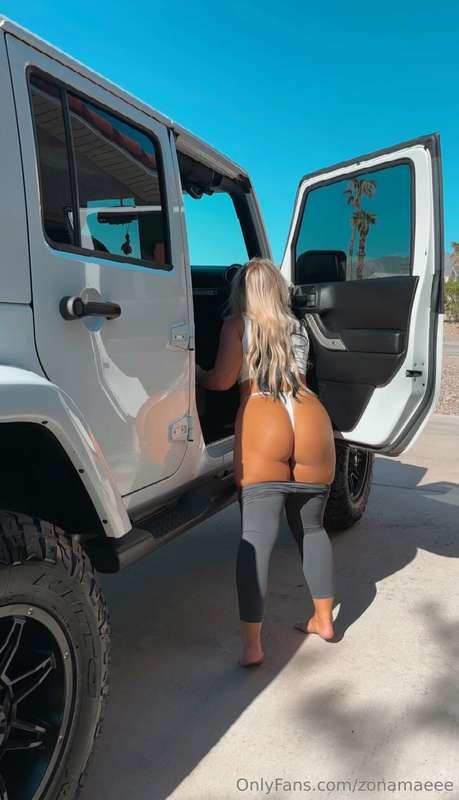 Double cheeked up 👀