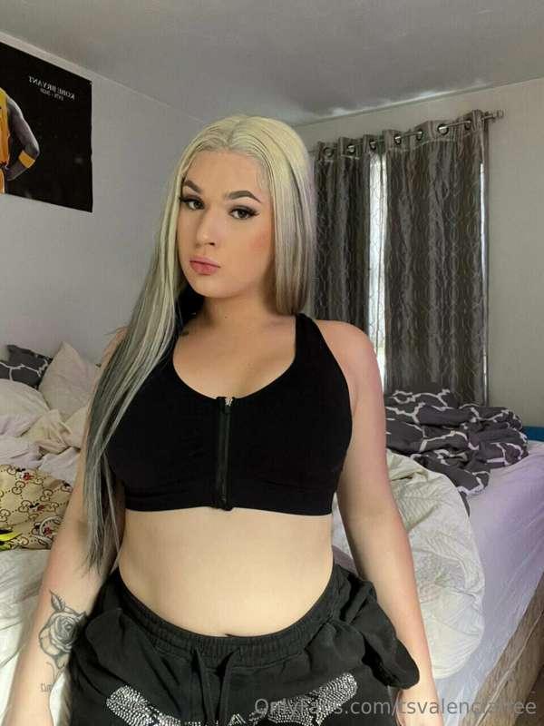 I'm more active on my VIP Page😜 Please come say hello