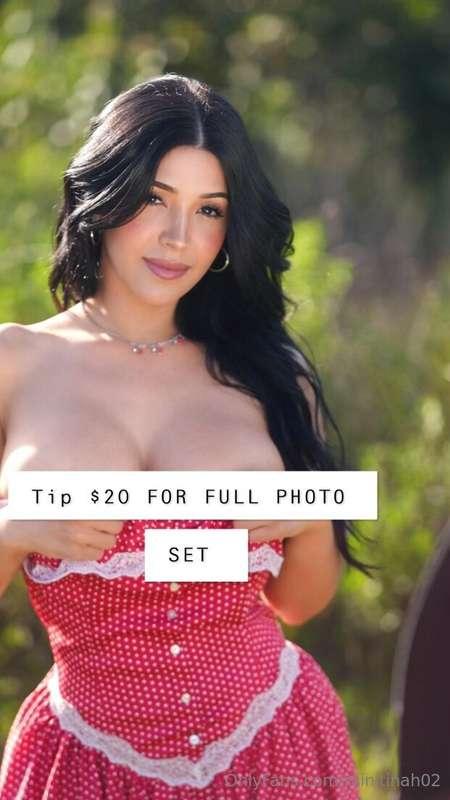 ***TIP $20 FOR TOPLESS PROFESSIONAL PICS***