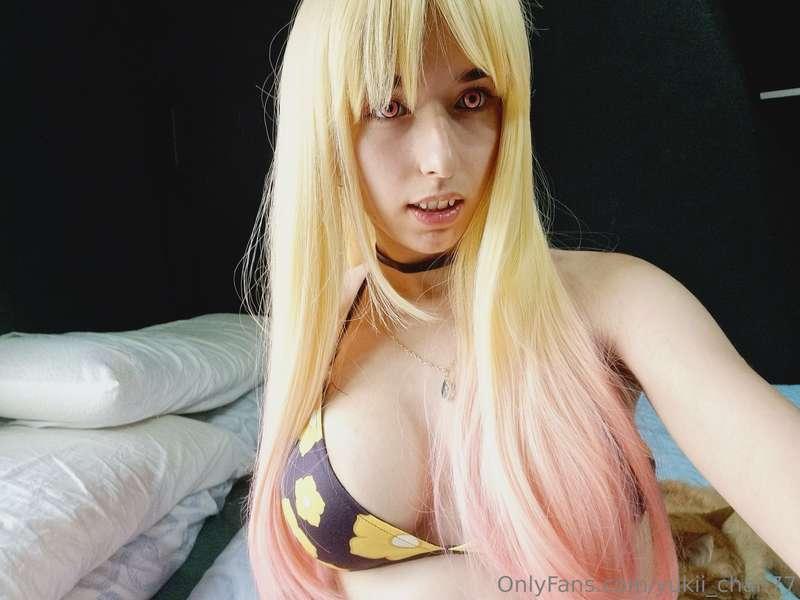 Se me ven un poco raras las lentillas pero el bikini es prec..