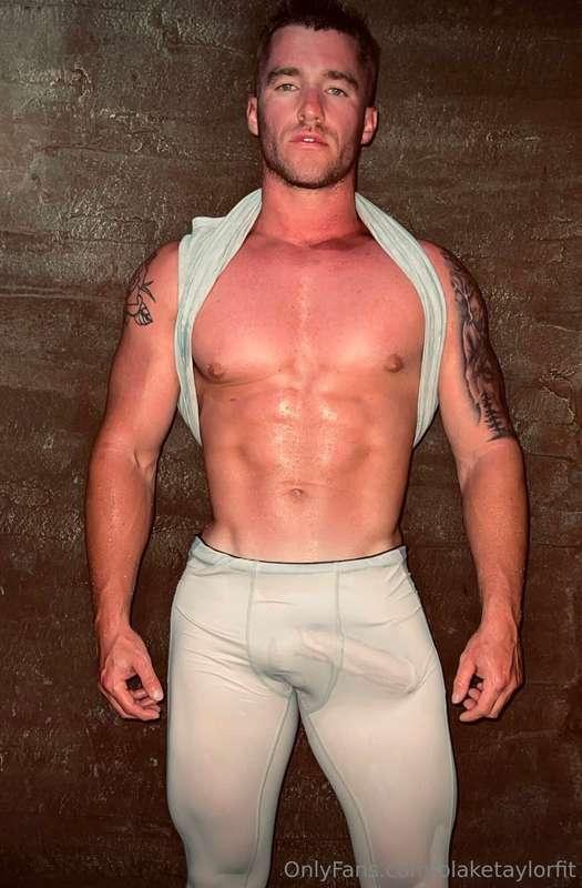 Would you go to the gym with me? 💪🏼