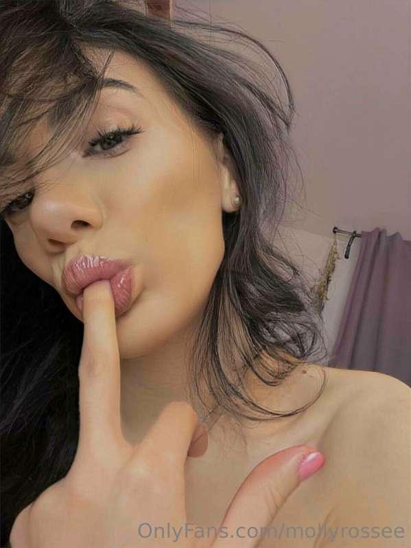 Do you have any clue what dirty things I want to do to you r..