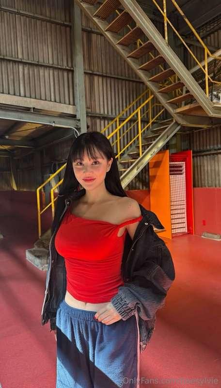 Happy Birthday to ME! 🥳🥳🎉 you still have a chance to see my ..