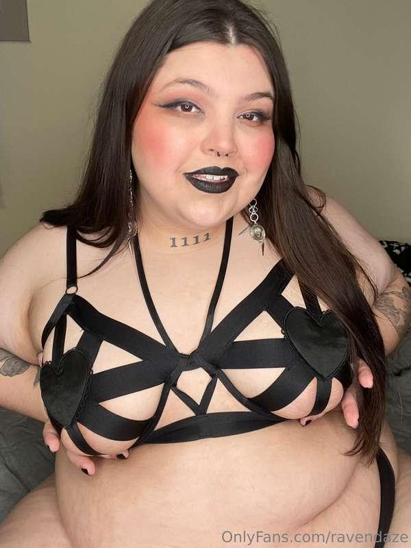 🖤🕸️🐦‍⬛🕸️🖤