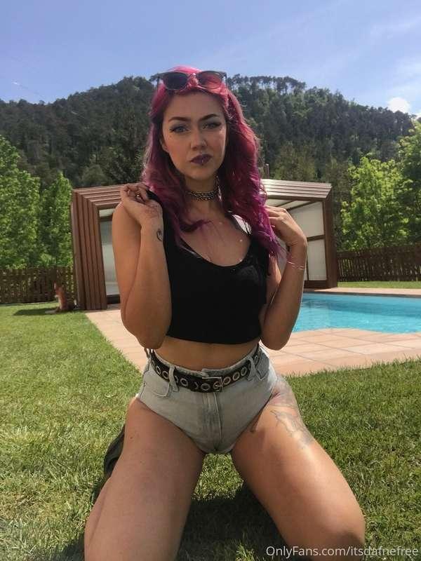 Camping !⛺️ Come to share a picnic with me 🥵🔥 onlyfans.com/I..