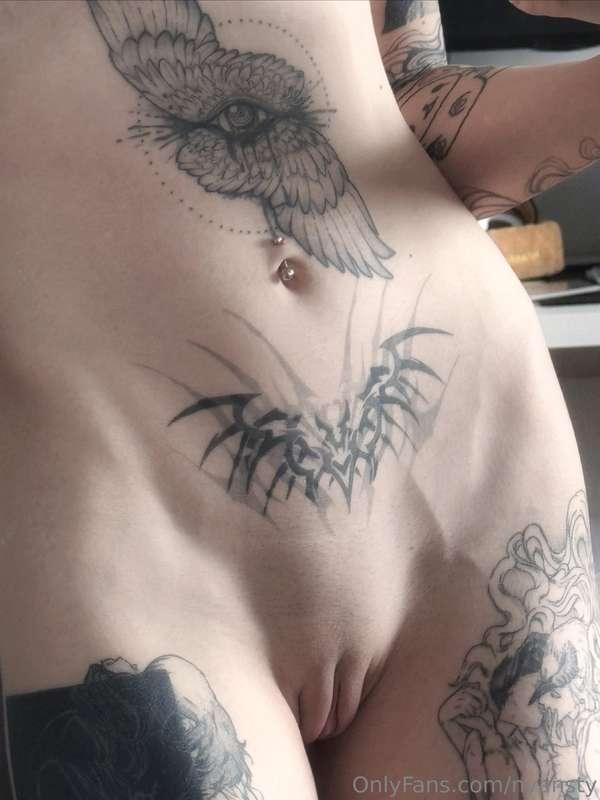 perfect spot to cum on 🤍