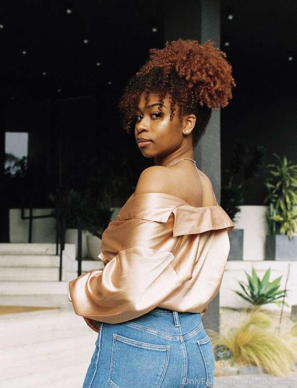 A gem💎I got this satin blouse at the thrift store for $2..th..