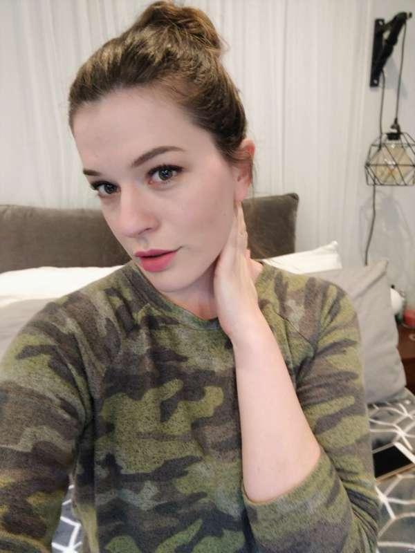 Isolate yourself with me, live on MFC!
MFC.im/CallaQ