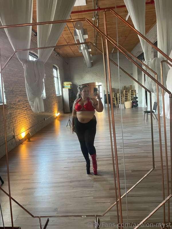 Want to see more? Just slide into my DMs! 😋