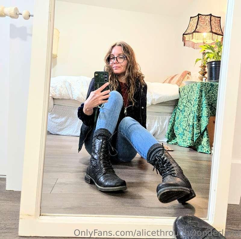 I call these my witch boots 🧙‍♀️ I rented a spot today in a ..
