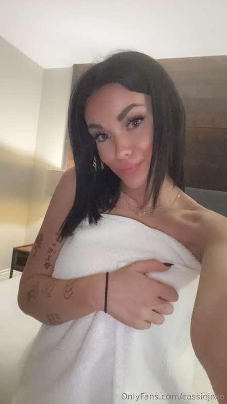 Waiting for you to come slip this towel off. 😉